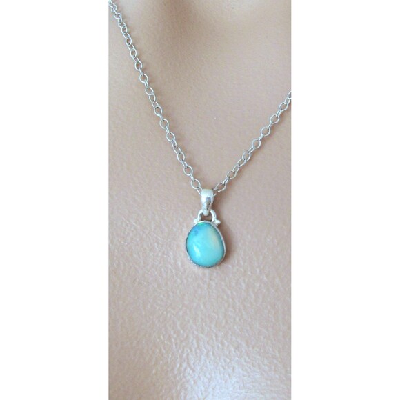 Flashy Ethiopian Opal Pendant 925 Sterling Silver Small 20mm October Birthstone - Picture 6 of 9